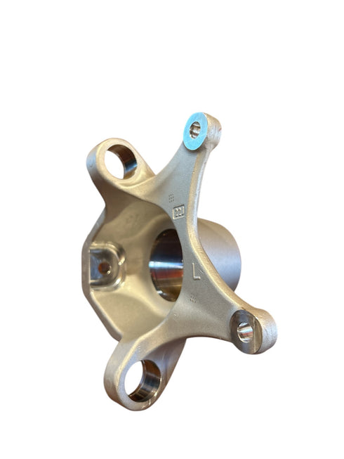 CAN AM LEFT REAR KNUCKLE  2017-2021 MAVERICK X3 XDS 706001960 OEM (See Fitment)